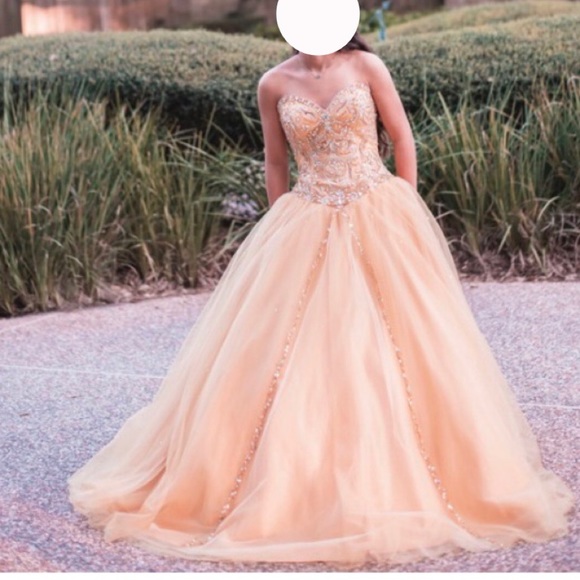 yellow and gold quince dress - Picture 3 of 4